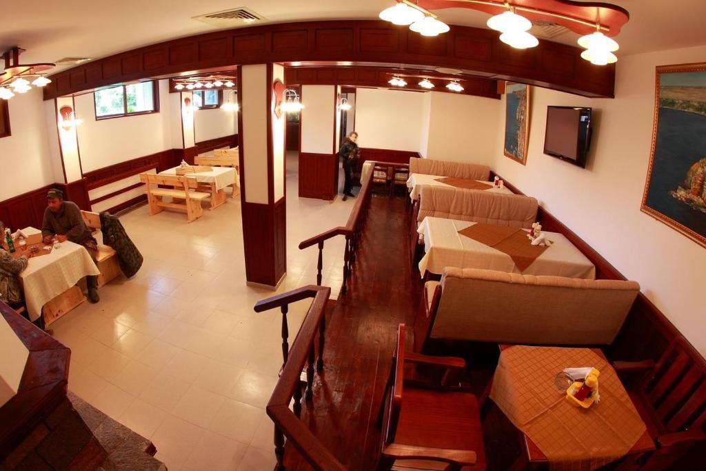 Hotel Akre Kavarna Dış mekan fotoğraf